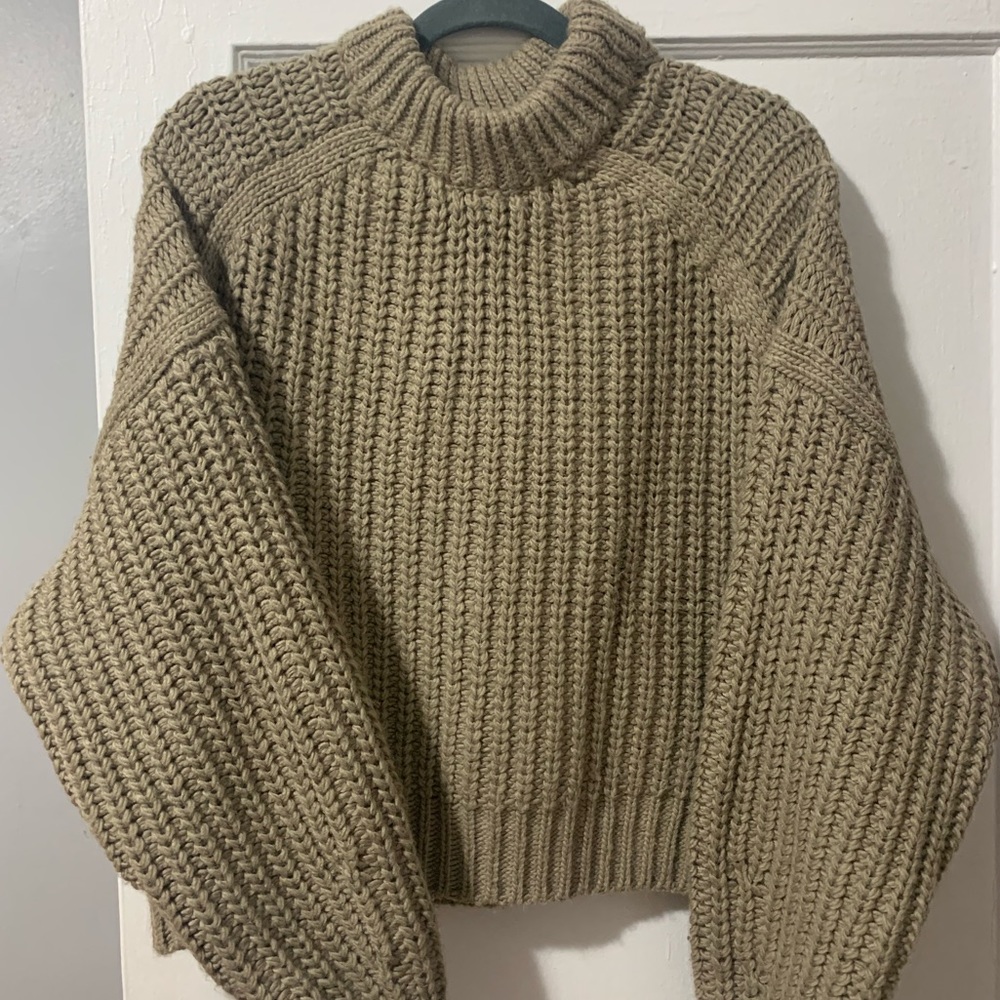 Chunky Oversized Cableknit Sweater